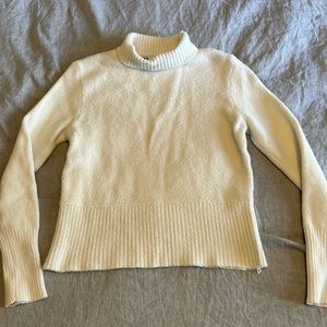 Zara white slightly cropped turtleneck size s